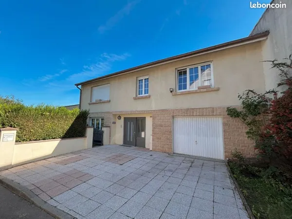 Maison 8 pièces 141 m²
