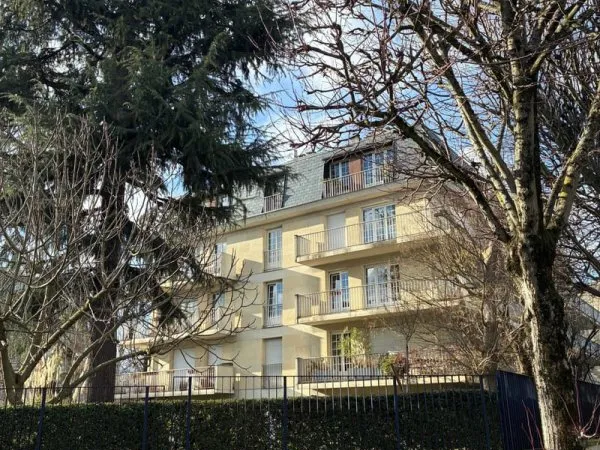 2/3 pièces avec balcon