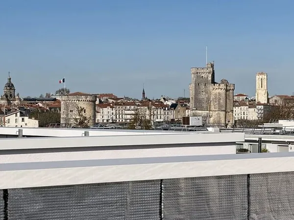 Appartement 3 pièces 159 m²