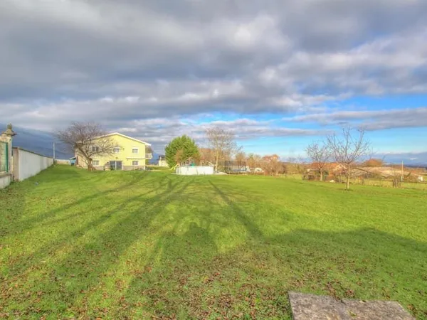 Maison 7 pièces - 200m²