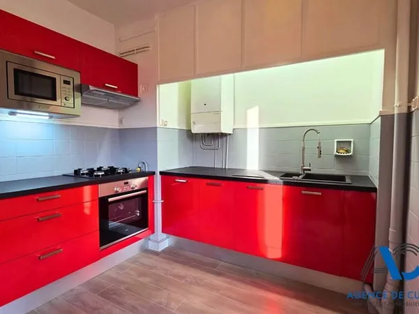 Appartement Draguignan 2 pièce(s) 48 m2 AVEC GARAGE
