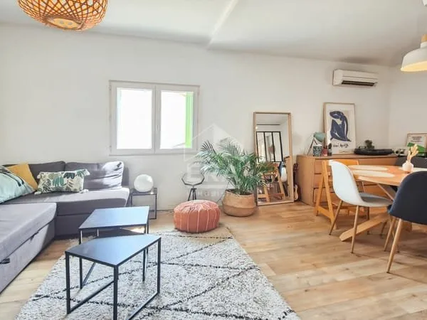 MAILLANE - Appartement T3 avec terrasse, garage et parking