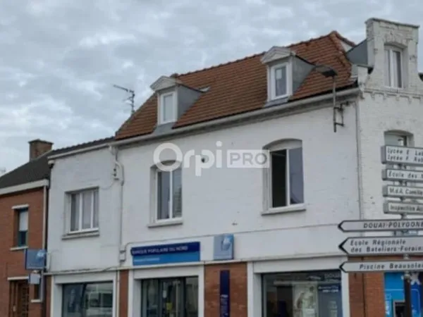 Local commercial 83 m²