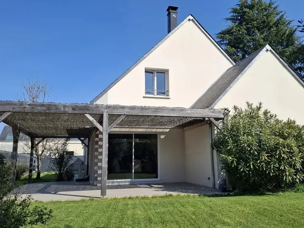 Une maison moderne, spacieuse et sans travaux