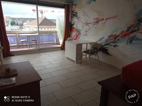 Studio 1 pièce 30 m²