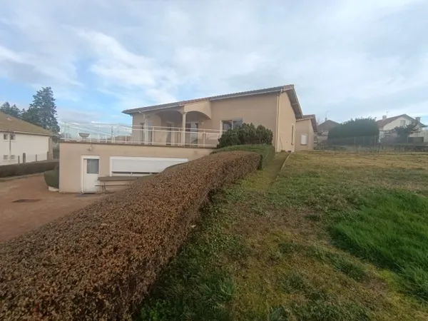 Maison 6 pièces 161 m²