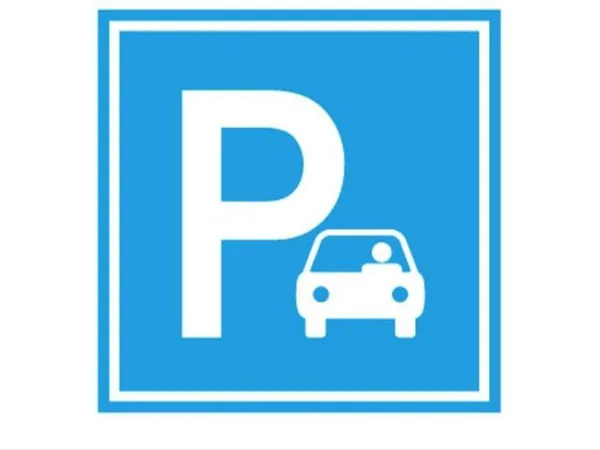 LOT 6 PLACES DE PARKING - VILLENEUVE D'ASCQ - COUSINERIE