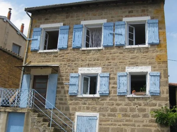 A louer maison de village agréable