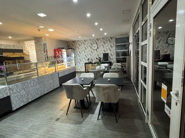 À vendre - Fonds de commerce Snacking / Boulangerie / Dépôt de pain