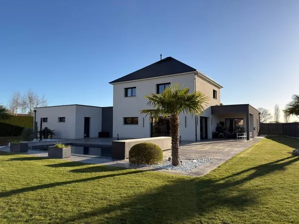 MAISON D'EXCEPTION AVEC PRESTATION HAUT DE GAMME
