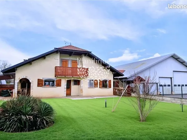 Maison 8 pièces 150 m²