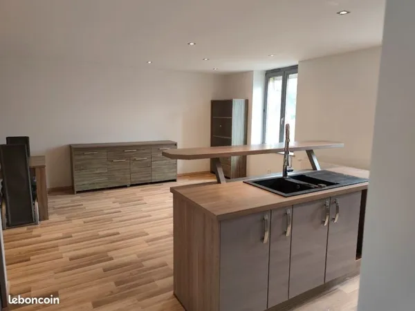 Appartement luxeuil refait à neuf proche centre