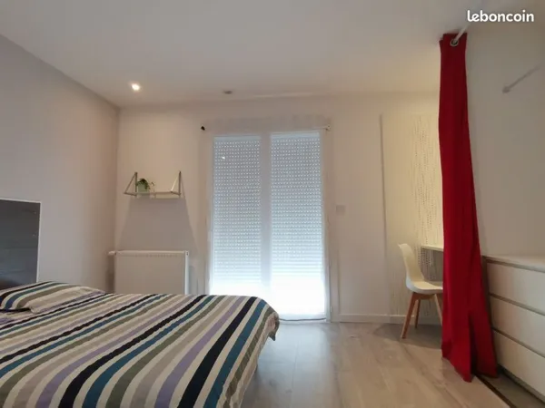 Chambre avec salle de bain
