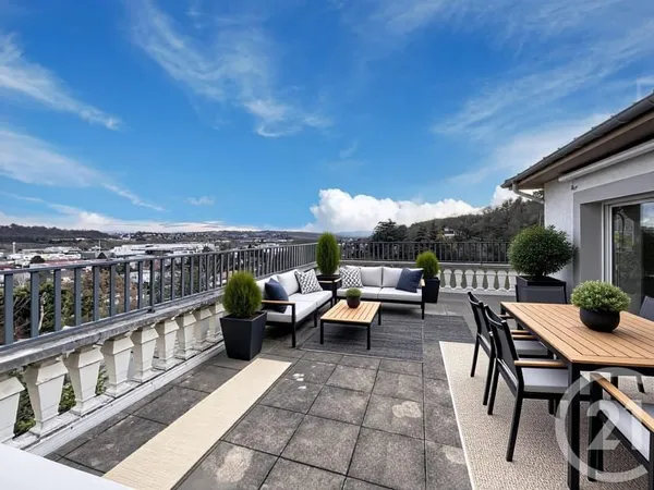 Maison 5 pièces 200 m²