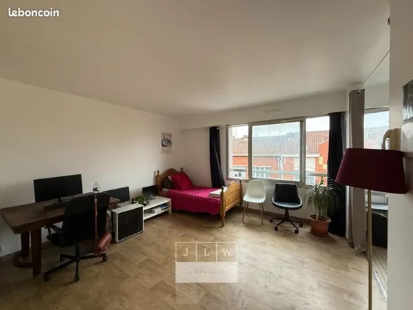 Studio 1 pièce 35 m²