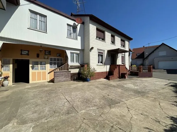 Villa 9 pièces 180 m²