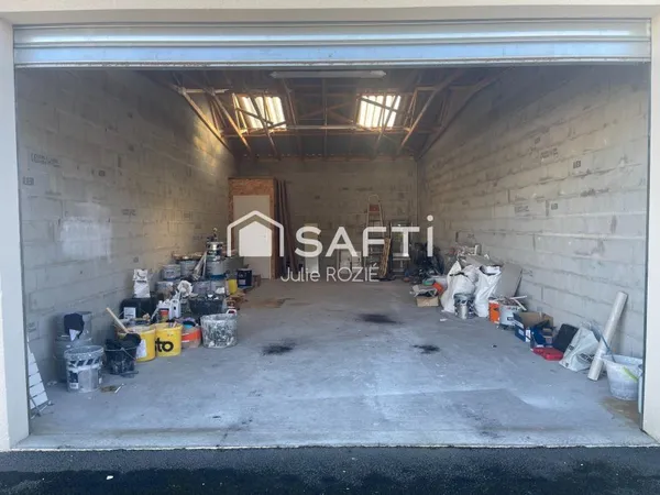 Local commercial de 55 m² avec stockage sur Macau