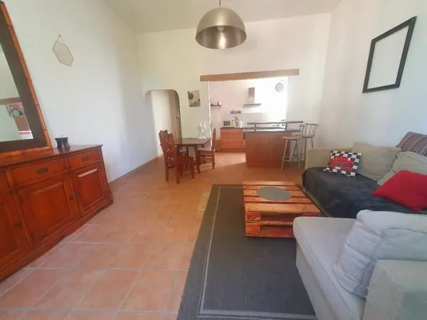 Avignon : appartement 2 pièces (60 m²) à louer
