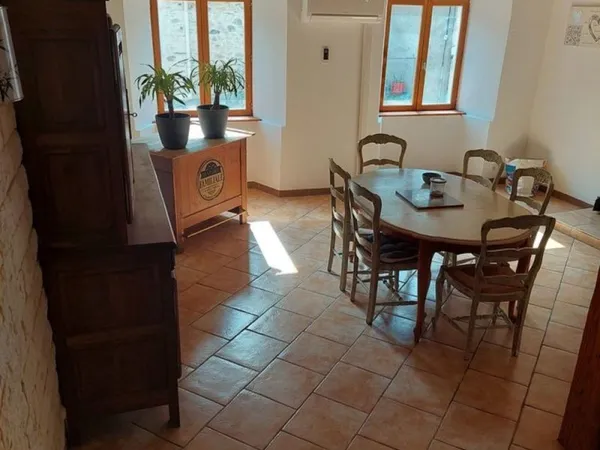 maison 100 m2 avec terrasse et garage