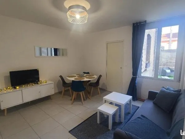 Appartement cosy T3 meublé de 52 m2 avec cour privative