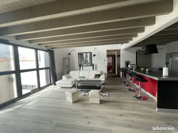Appartement 5 pièces 207 m²