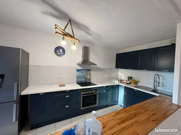 T4 récent, 86m², excellent état, terrasse, 2 box en sous sol