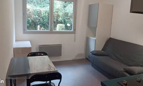 Location studio meublé 20,40 m2
