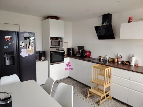 SAINT MAURICE L'EXIL, Appartement T3 au 2ème étage 78 m2 ha