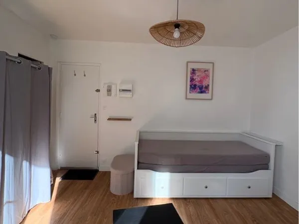 Studio meublé à louer