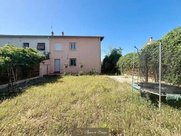 SECTEUR RESIDENTIEL - VILLA 3 FACES 128 M2 HBTS - 2 APPARTEM