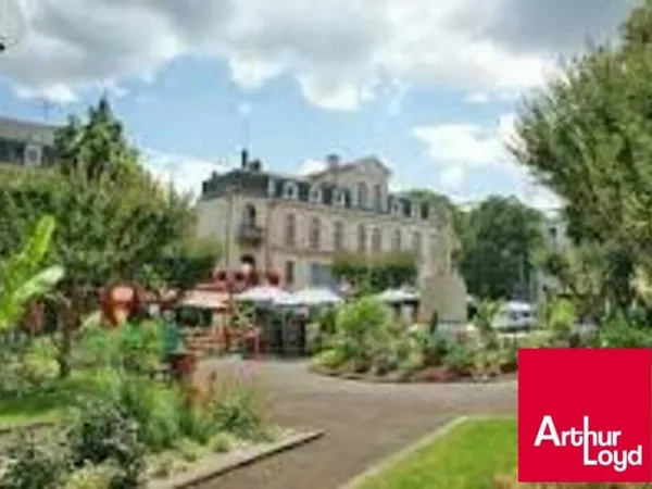 LOCAL COMMERCIAL à VENDRE