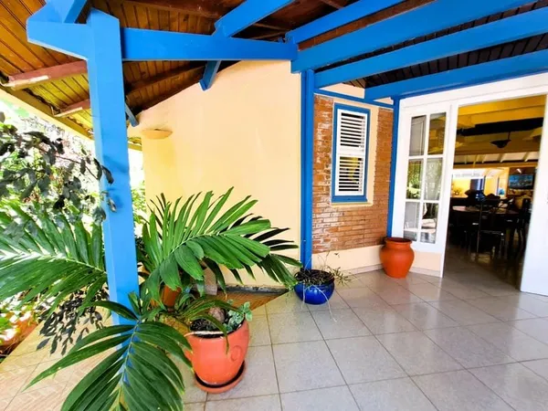 SAINT-JOSEPH : Villa T6 - Carbet - Très grand jardin