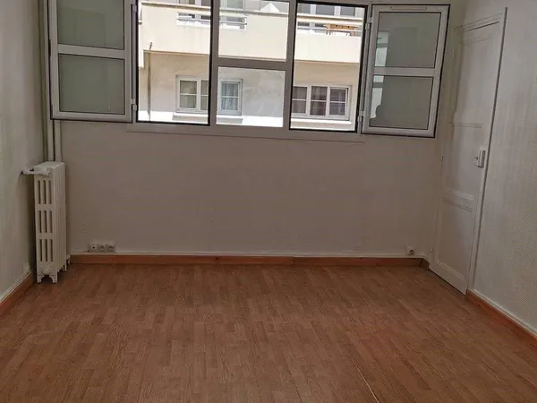 2 pièces rénové Mairie de Montrouge