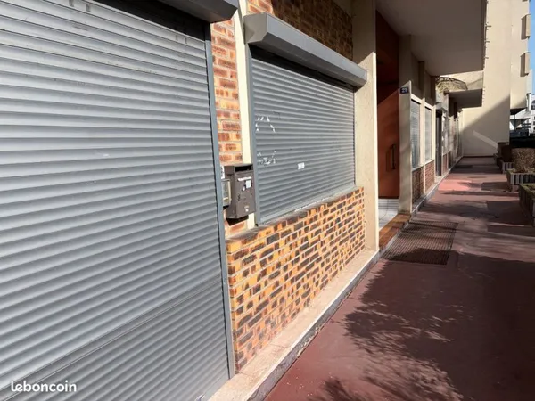 Murs local commercial ou bureaux 45m2