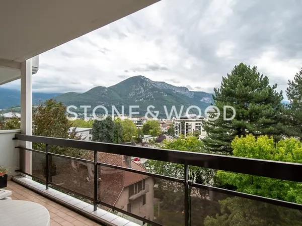 Spacieux appartement proche Galeries Lafayette, Annecy