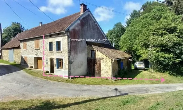 Maison de village, 84m2 habitables, 2 chambres, sur 495m2 de