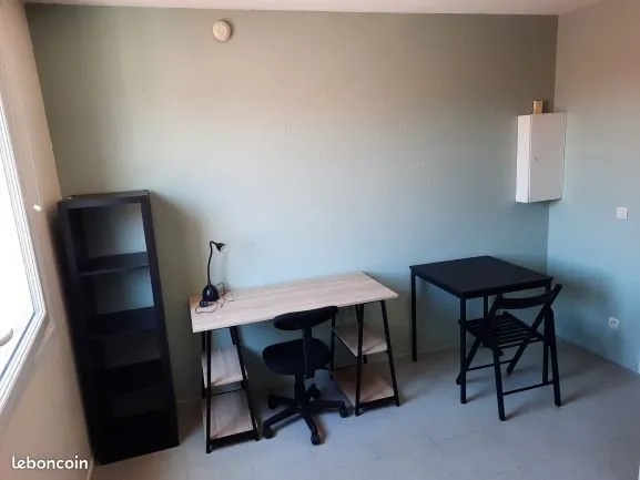 Studio pour étudiant dans résidence calme