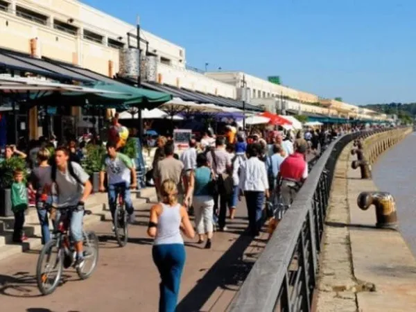 Local commercial 264 m²