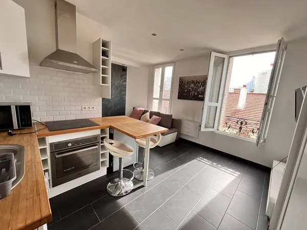 COURBEVOIE - MARCEAU - GRAND SUTDIO - 199 000 € FAI