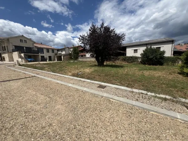 Terrain en individuel 372 m²