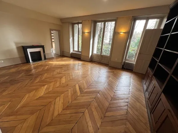 Appartement 4 pièces 104 m²
