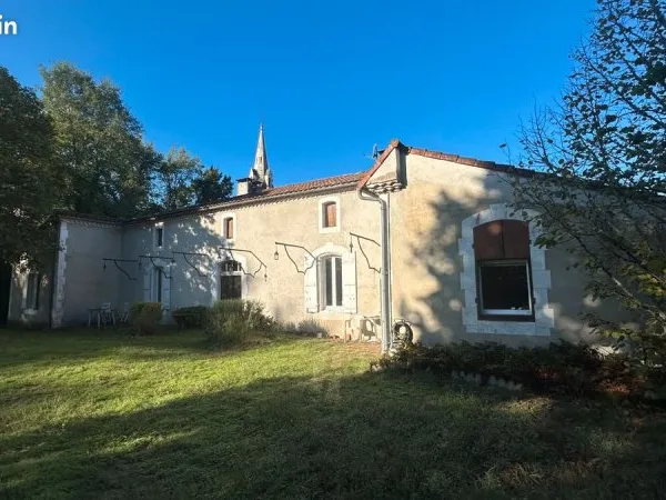Maison 8 pièces 260 m²