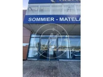A louer local commercial visibilité premium à Dothemare