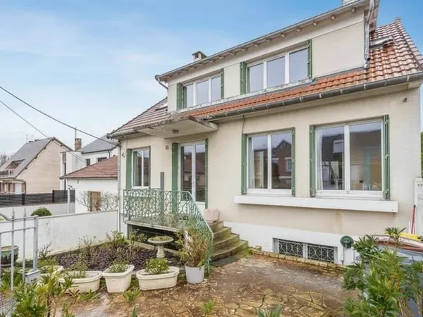 Maison de ville 7 pièces 128 m²