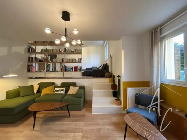Maison coup de coeur à La Mézière - 4 chambres (possible 5)