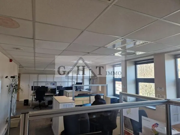 local commercial à louer Ivry LOT A4 178m²