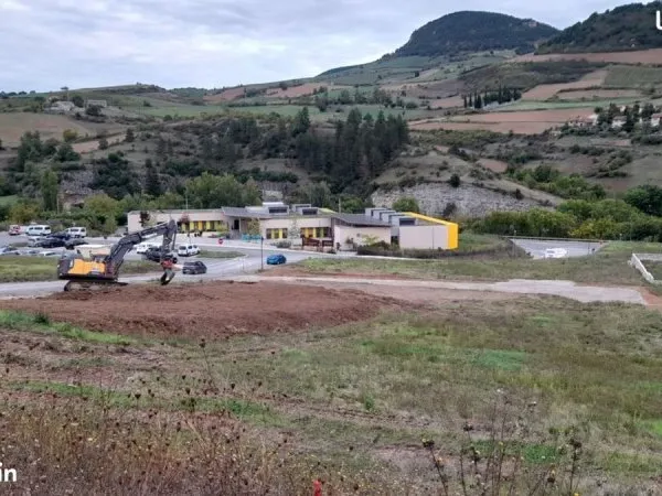 Aguessac- Vend terrain a bâtir viabilisé d'une surface de 610 m²