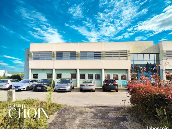 PLATEAU BUREAUX LOCAL 192 m² - Agen Estillac