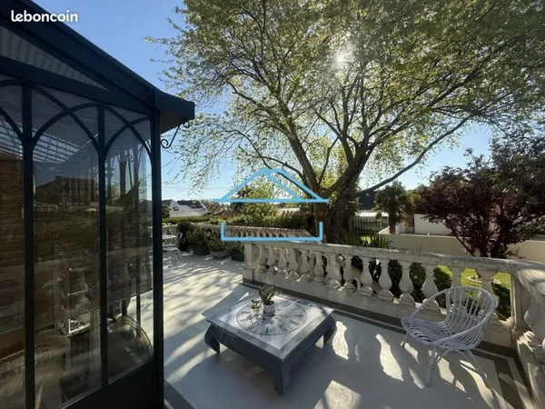 Maison 8 pièces 185 m²