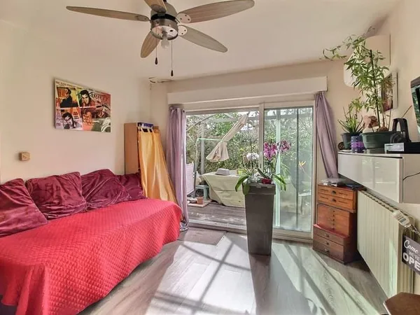 Comme une petite maison : T2/3 avec jardin et annexe, Marse